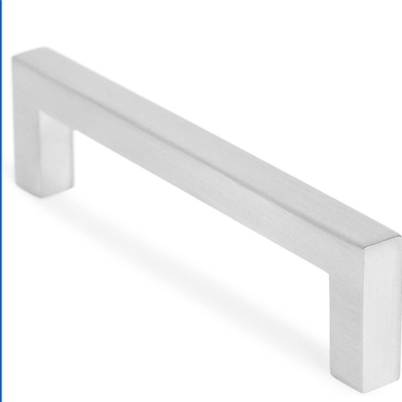 Brushed Silver‎ Hardware - Picture 2 of 6